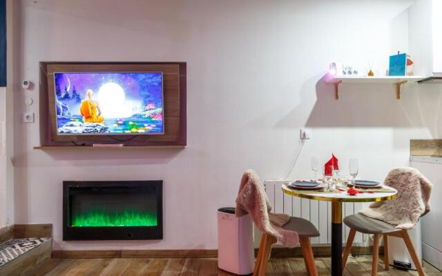 Eden SPA Et Cinema (Adults Only)