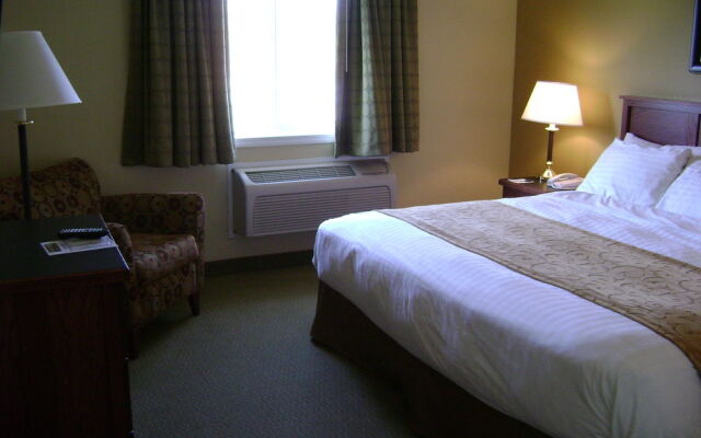 Crossings by GrandStay® - Pipestone
