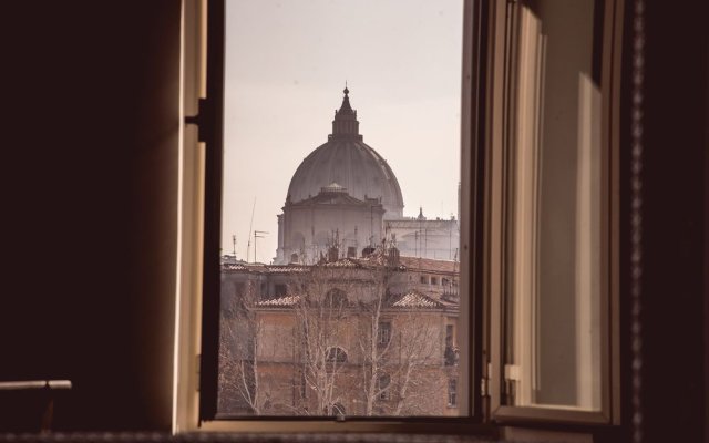 St.Peter's mirror-Romantic view