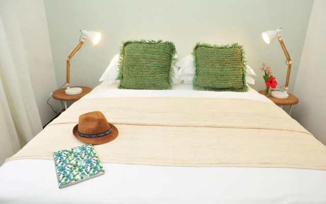 OBiches Luxury Beachfront Apartment Trou-aux-Biches