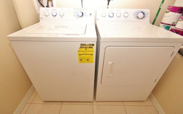 Oceanwalk 8-206 Apartment 2