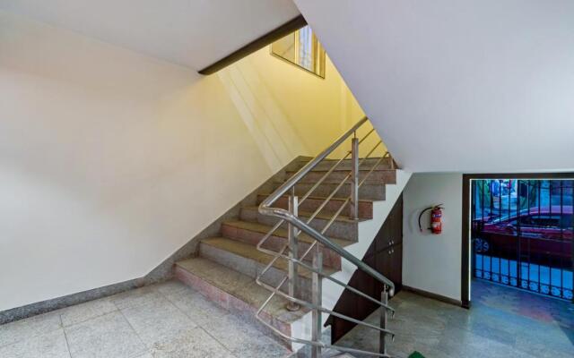 Itsy Hotels Neeranand Plaza