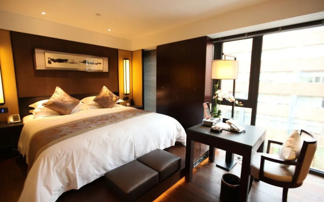 Gloria Plaza Hotel Dongsheng