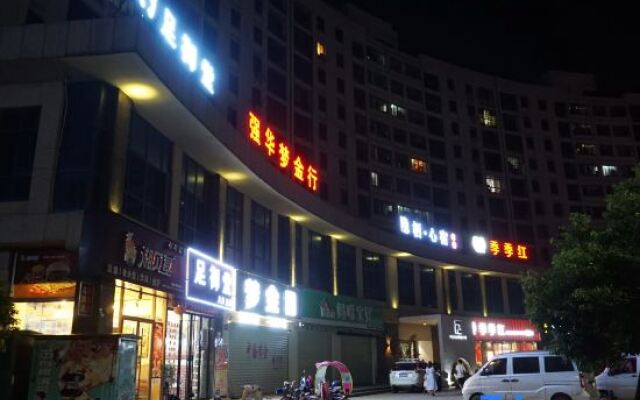 Concealed Habitat Hotel