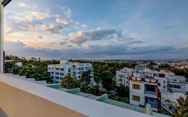 OYO Townhouse 040 Global Village Tech Park