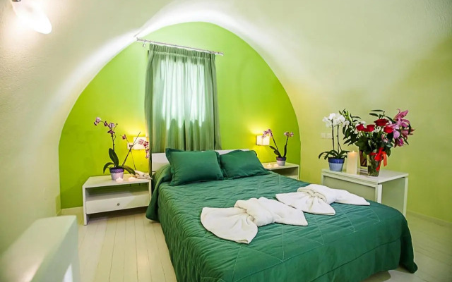 Nautilus Dome Suites & Apartments
