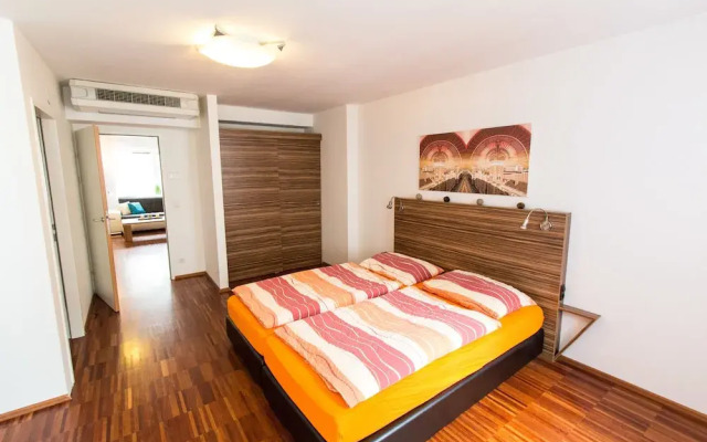Royal Living Apartments