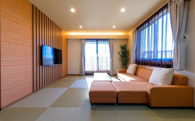 Mt. Fuji Resort Club-YUI-