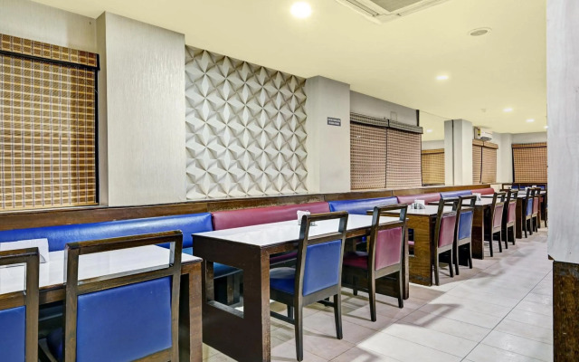 Super OYO Townhouse OAK Hotel Belsons Taj Mahal