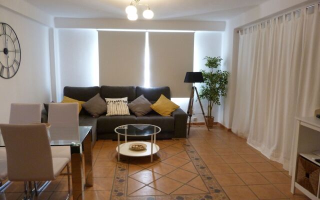 Tahiti Nerja Bluewater