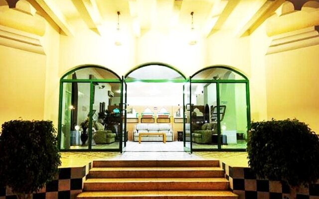 Green Oasis Hotel