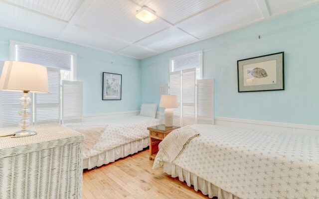 Sea Mist 301 by Vtrips