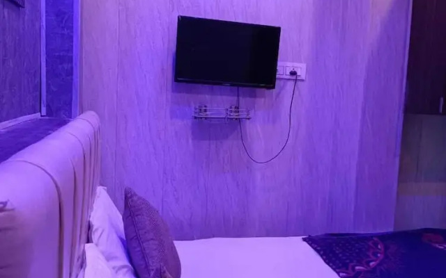 Shiv Kashi P Guest House By Glitz Hotels
