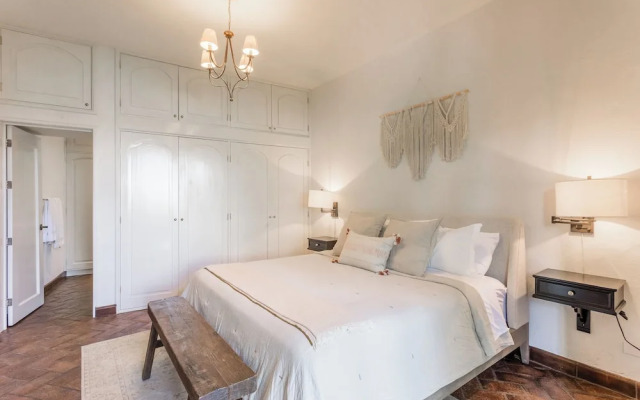 Panoramic Paradise 3BR Overlooking SMA