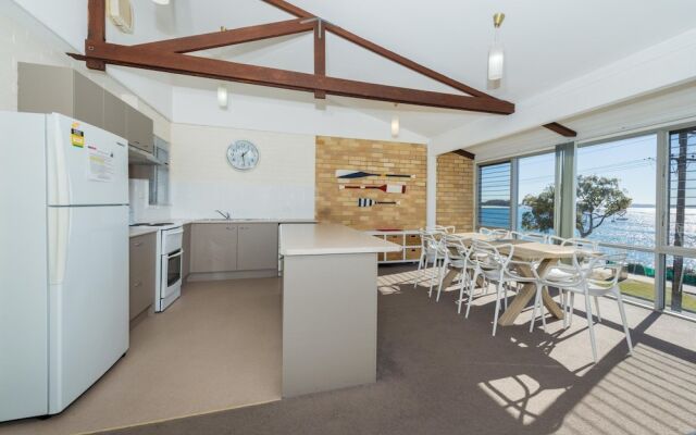 Castaways Unit 8 - Shoal Bay