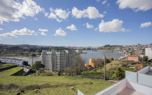 Liiiving-Luxury River View Apartment XII