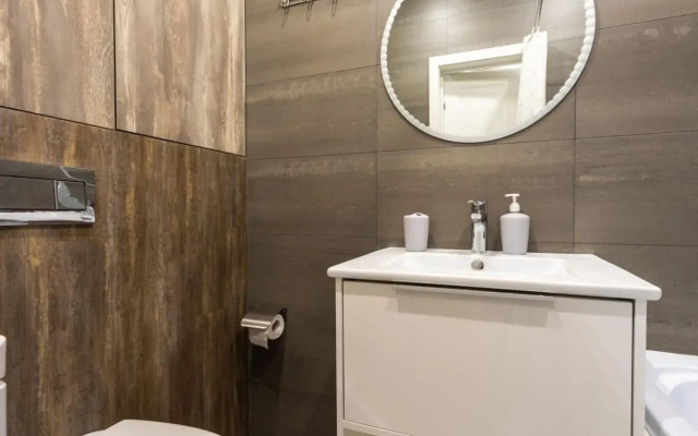 Суточно на улице 78-й Добровольческой Бригады 25