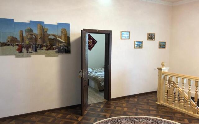Saroy Guest house