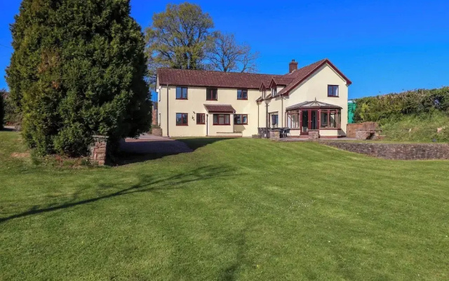 Valley House