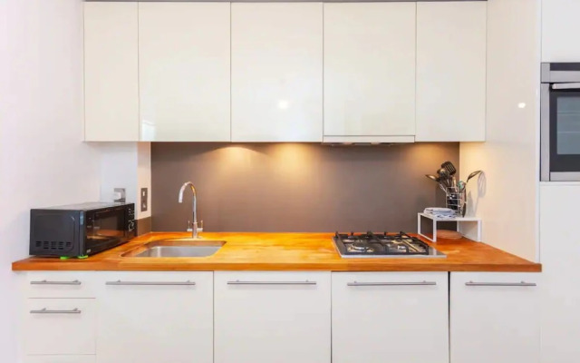 Peaceful 2 Bedroom Apartment in Central London