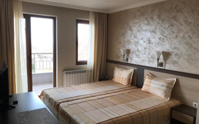 Family Hotel Radiana