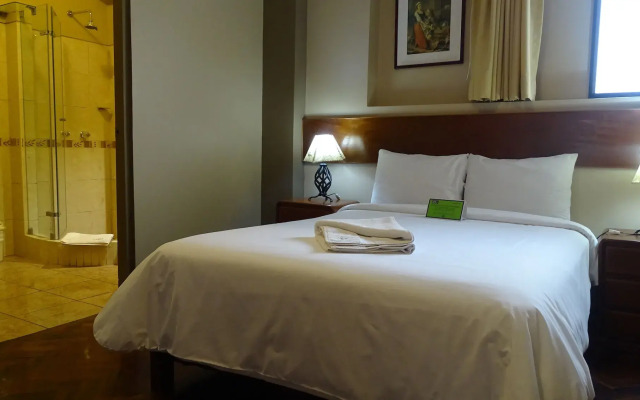 Suites Larco 656