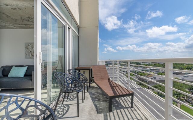Miami World Rental - Midtown 1106