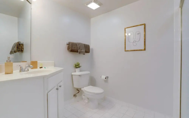 Fantastic Condo Ballston with gym