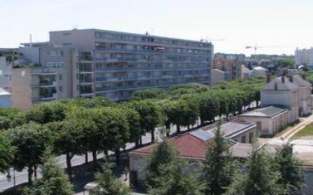 Cathedrale Place Paul Jamot