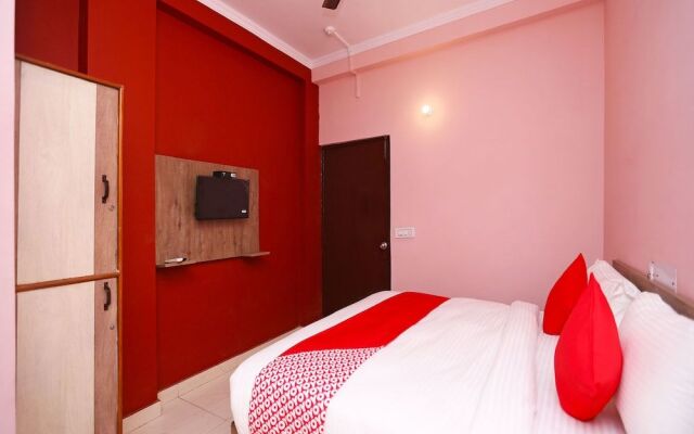 OYO Flagship 14774 Sector 14 Gurgaon