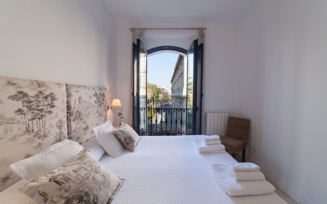 Sevilla Luxury Rentals - Alcázar