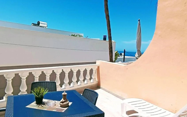 Paradise Court Aparthotel