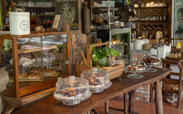 Big Tree Boutique Hotel