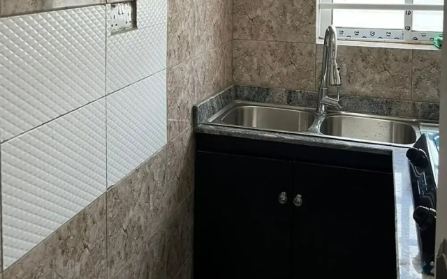 Apartment - Sleeps 4 - Parking - Wi-fi