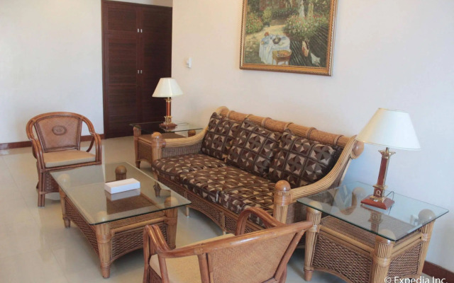 Fort Ilocandia Resort Hotel