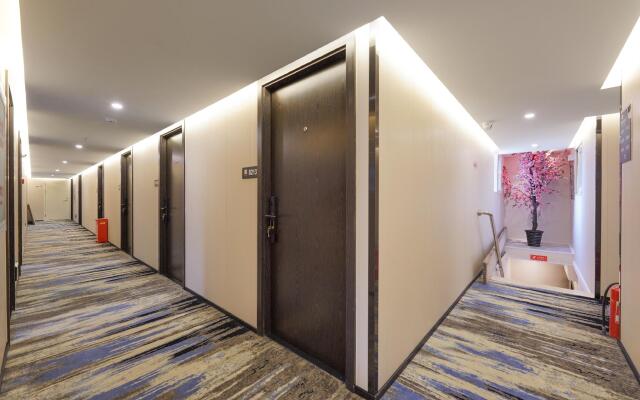 Elan Inn Beijing Railway Station Square