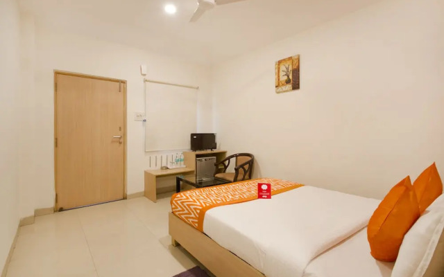 OYO 10235 Oyster Transit Hotels