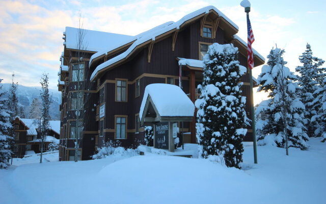 Timberline Lodges by Fernie Lodging Co