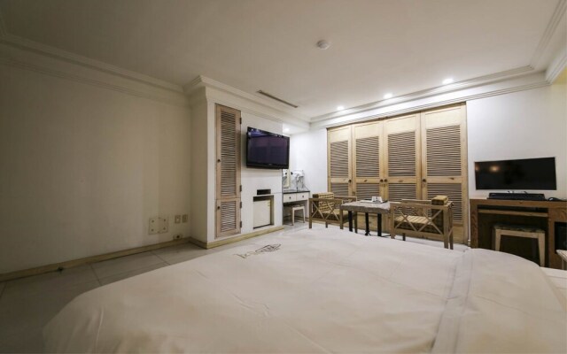 Banju Hotel