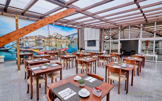 Urban Hotel Amadeos