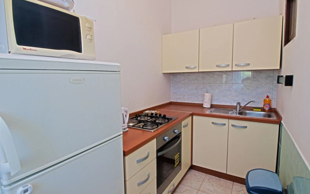 Apartments Mihatović