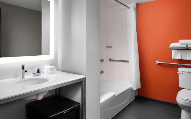 Aloft Austin Downtown