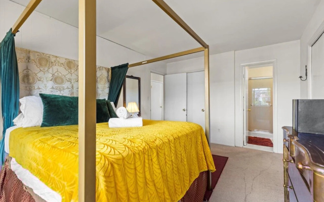 Arlington Convenience Entire 2-br 2-ba in Nova