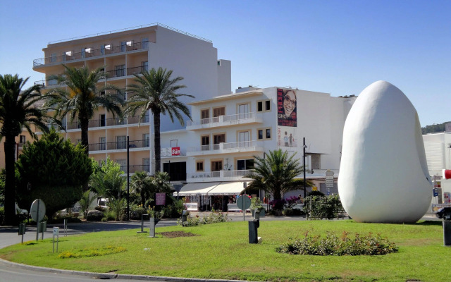 The Red Hotel by Ibiza Feeling - Adults only