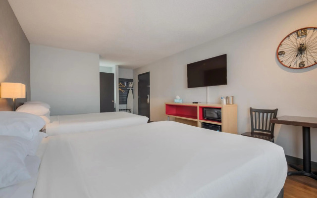 Red Lion Inn & Suites Ontario