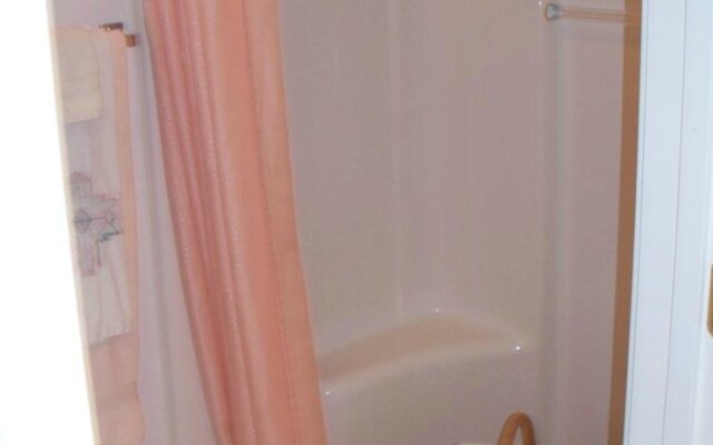River Cove Elegant Waterfront Bed & Breakfast