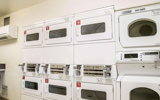 Suburban Studios Lakeland North I-4