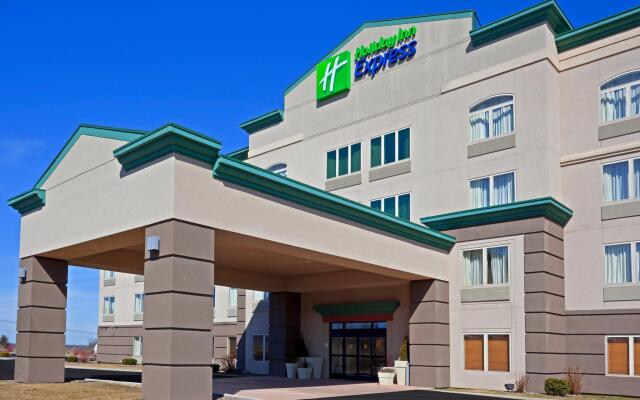 Holiday Inn Express Syracuse Fairgrounds by IHG