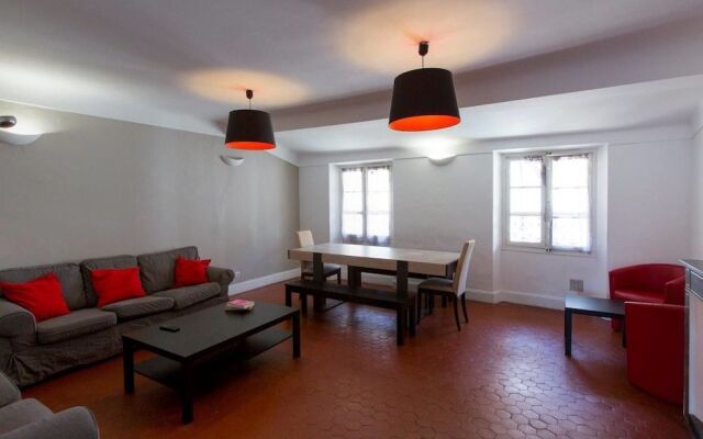 Backpackers House