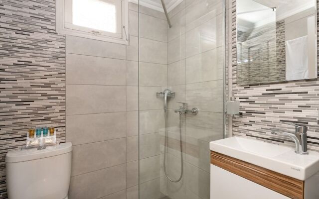 Marikas Deluxe Rooms